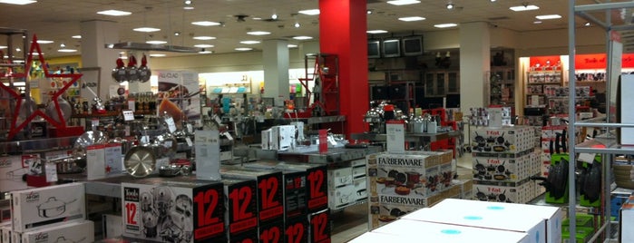 Macy's Men's & Home is one of Guide to Senta Clala & San Jose.