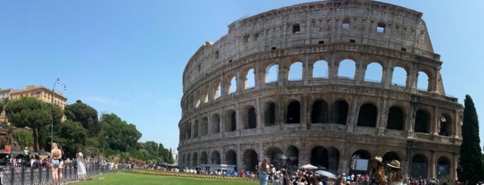 Coliseu is one of Sam's tips til Rom.