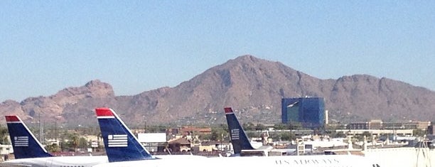 Phoenix Sky Harbor International Airport (PHX) is one of outside.