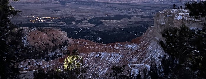 Bryce Point is one of สถานที่ที่ Jason ถูกใจ.