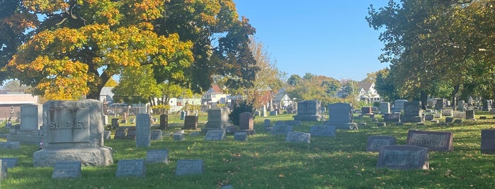 Oakwood Cemetery is one of Cemeteries.