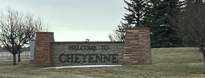 City of Cheyenne is one of US - Tây.