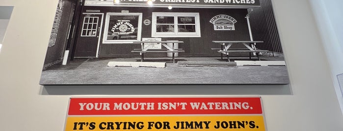 Jimmy John's is one of Tempat yang Disukai Aaron.