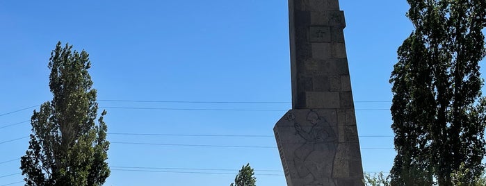 Лысая Гора Памятник is one of Волгоград.