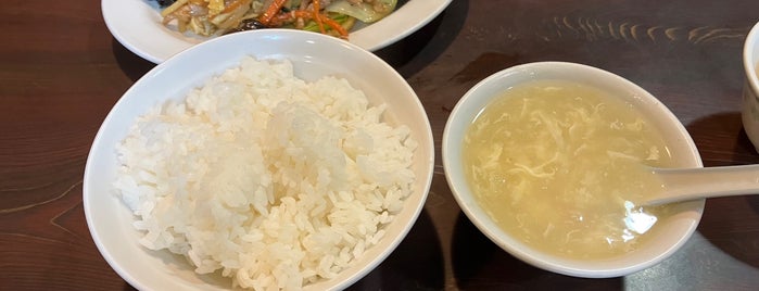 北京名菜 味雅 別館 is one of yokohama lunch.