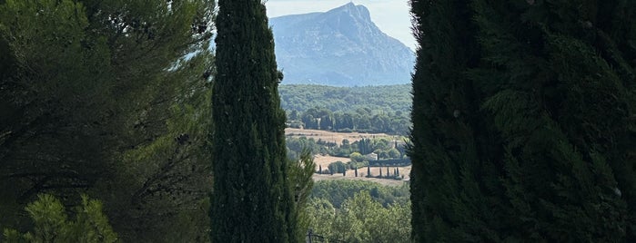 Terrain des Peintres is one of Provence.