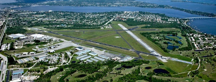 Witham Field is one of Hopster's Airports 1.