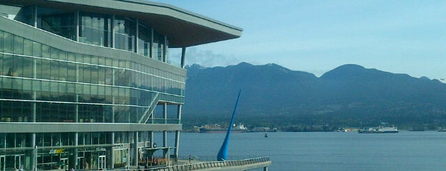 Vancouver Convention Centre East is one of Locais salvos de Andrew.