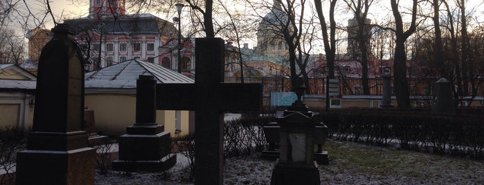The Necropolis of 18th century and Art Masters is one of Санкт-Петербург.