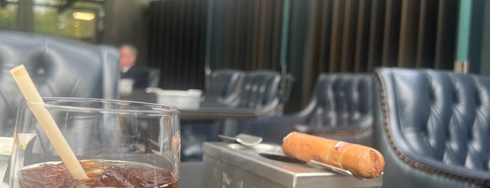 Cigar Terrace is one of Must go when you are in London.