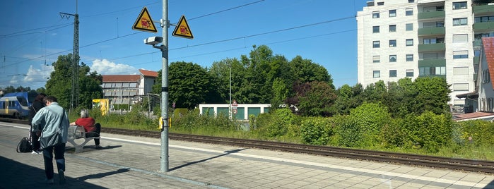Bahnhof Traunstein is one of Arbeit.
