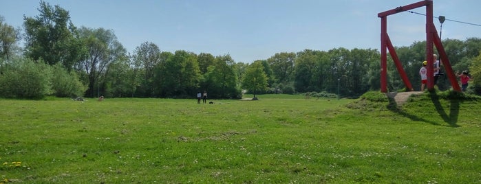 Bürgerpark is one of สถานที่ที่ arne ถูกใจ.