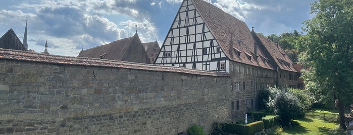 Kloster Maulbronn is one of Lieux qui ont plu à Babbo.