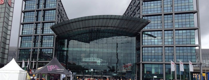 Berlin Hauptbahnhof is one of BKO FST 2011 Berlin.