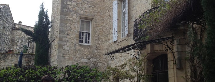 Chateau D'Arpaillargues is one of Rivieran.