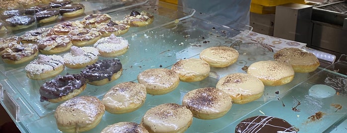 Big Apple Donuts & Coffee is one of @Temerloh,Phg #2.