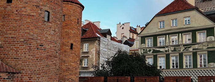 Nowe Miasto is one of Warszawa.