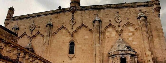 Fırfırlı Camii | On İki Havari Kilisesi is one of Şanlıurfa.