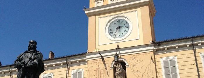 Piazza Garibaldi is one of Nel caso di....