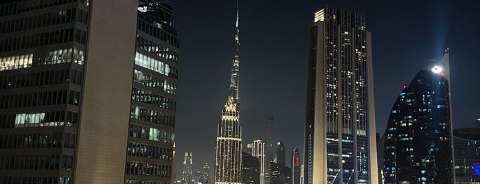 Luna Sky Bar is one of Dubai.