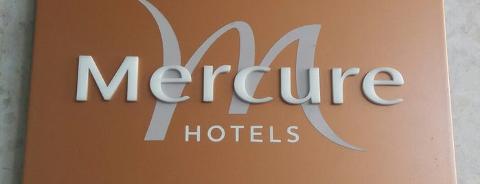 Mercure Salvador Pituba is one of Hotéis Caesar Business.