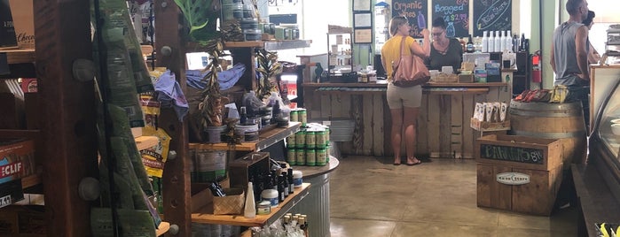 Kū‘au Store is one of Lauren's Saved Places.