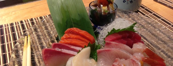 I Love Sushi is one of สถานที่ที่ Marlina ถูกใจ.