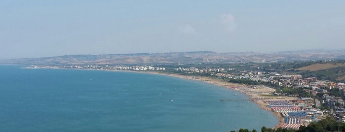 Belvedere Di Vasto is one of Costa dei Trabocchi.