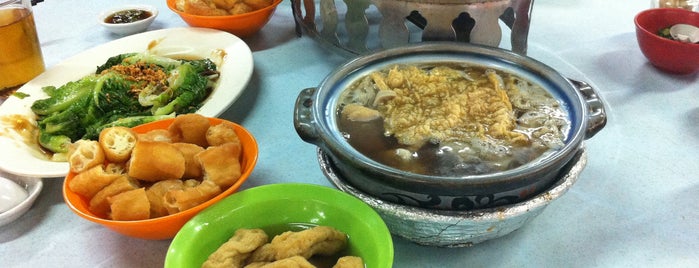 Ah Wang Bak Kut Teh 亚旺肉骨茶 is one of Food Spots.