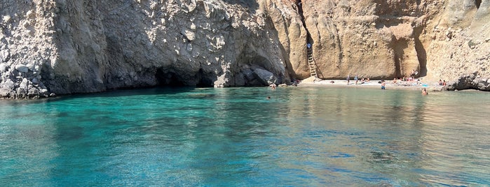 Tsigkrado is one of Milos Santorini.