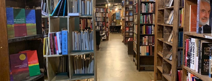 Labyrinth Above The Last Bookstore is one of Cité des Anges.