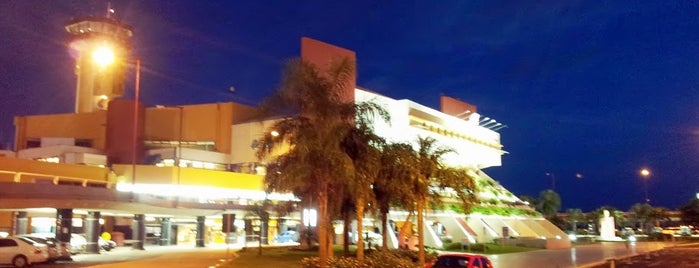 Silvio Pettirossi International Airport (ASU) is one of Si vas a Asunción....