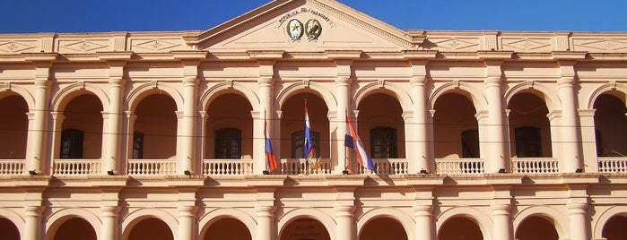 Cabildo de Asuncion is one of Si vas a Asunción....