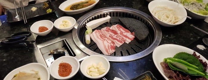 갈비가맛있다 is one of Korean food.