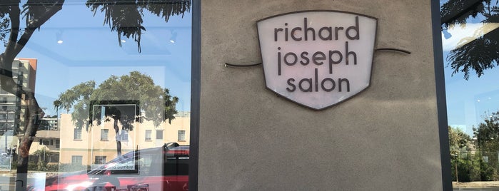 Richard Joseph Salon is one of Tempat yang Disukai Paul.