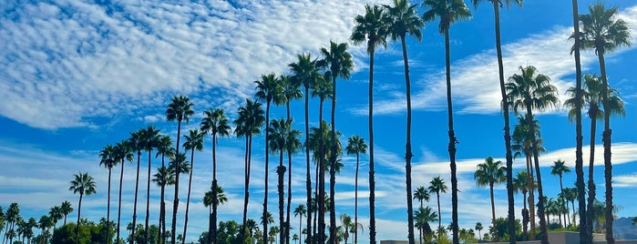 City of Palm Springs is one of Carifornia.