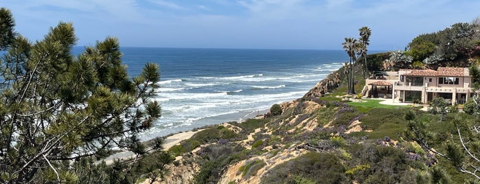 Del Mar Cliffs is one of Sandy Ago.