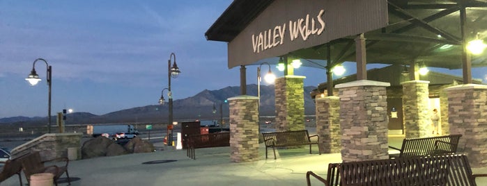 Valley Wells Rest Area is one of California 2014.