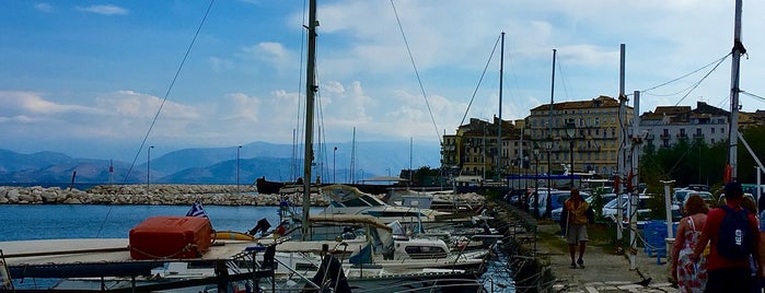 Corfu Town is one of Корфу.