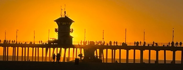 Huntington Beach Pier is one of LA.