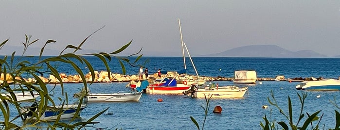 Marathon Beach is one of Παραλίες.