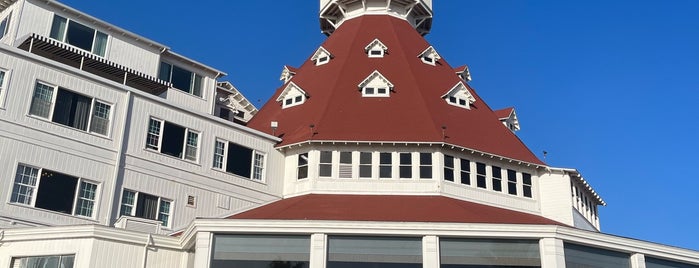 Hotel del Coronado is one of Lugares favoritos de Kristen.