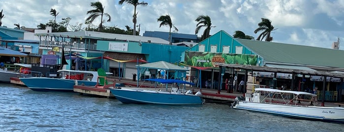 Belize City Port is one of Häfen.