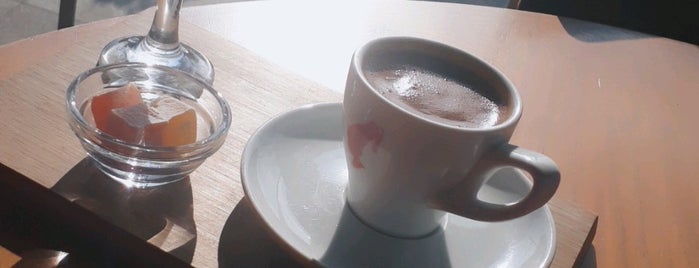 GurmeFikirler Cafe is one of Caner'in Beğendiği Mekanlar.