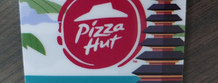 Pizza Hut is one of Foods in Kota Harapan Indah.