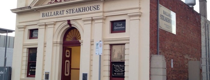 Ballarat Steakhouse is one of Lugares favoritos de Hennley.