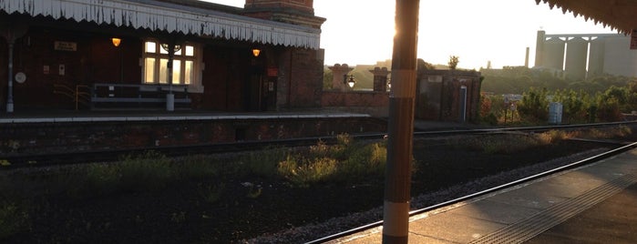 Bury St Edmunds Railway Station (BSE) is one of Jon'un Beğendiği Mekanlar.