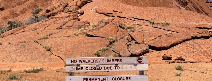 Uluru Walking Point is one of Thierry'in Beğendiği Mekanlar.