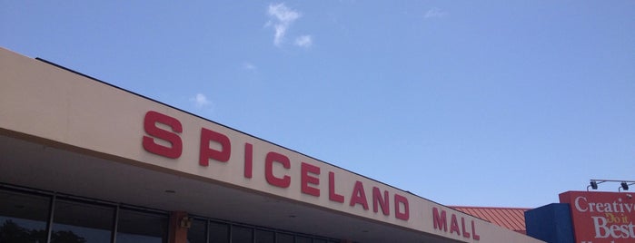 Spiceland Mall is one of Leslie’s Liked Places.