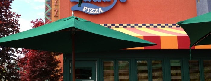 Buddy's Pizza is one of Lugares favoritos de Dan.